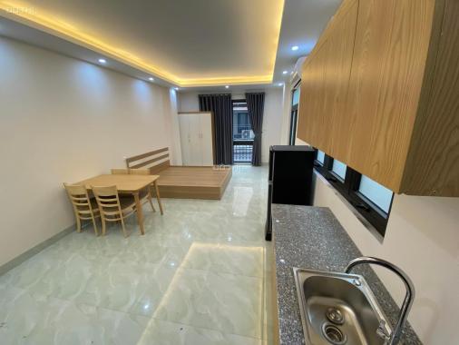 Bán Gấp Nhà Trần Đại Nghĩa, Kinh Doanh Sầm Uất, Thang Máy 2 Thoáng, 5 Tầng, Giá 12.8 Tỷ