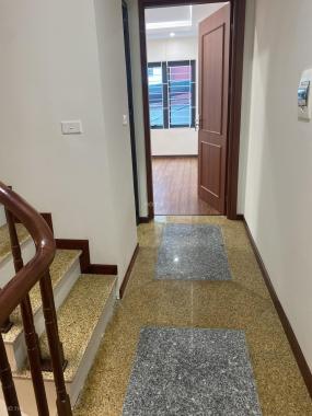 Bán nhà 5 tầng khu phân lô cán bộ số 10 ngõ 31/25 đường cầu Diễn DT 45m2
