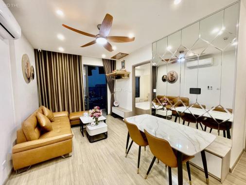 Cho thuê nhanh căn 2 ngủ đẹp full đồ - giá tốt chung cư Vinhomes Smart City