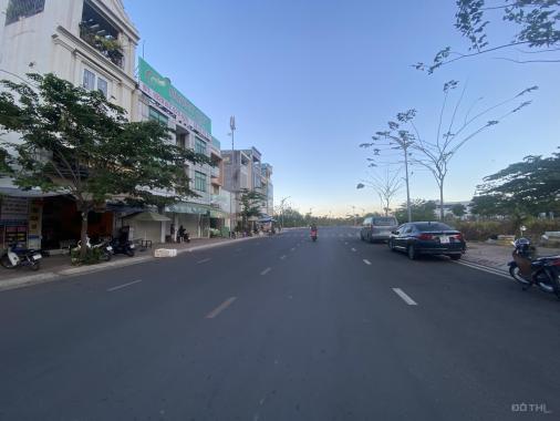 Bán đất mặt tiền chợ Bình Khánh DA 1,8ha đường Lương Định Của Q. 2 (69,1m2) tel 0918 481 296