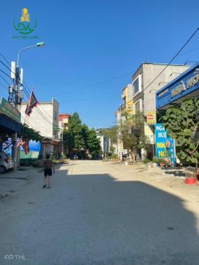 Đất ngay cổng đền ông bẩy thuận tiện để ở và kinh doanh 1 lô duy nhất