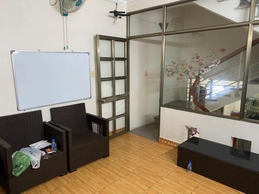 Cho thuê nguyên nhà 3,5 tầng tại ngõ 174 Văn Cao, Ngô Quyền