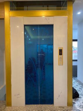 Cần bán gấp nhà mặt phố Trần Quốc Vượng. DT: 44 m2, 7 tầng, mặt tiền 5m. Giá chỉ 21,5 tỷ