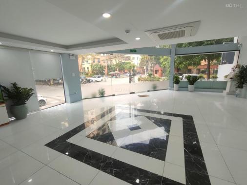 Cần bán tòa nhà văn phòng mặt đường Nguyễn Cơ Thạch. DT: 158m2, 9 tầng. Giá chỉ 83 tỷ