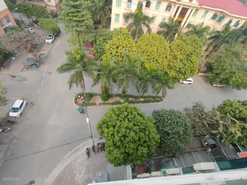 Cần bán tòa nhà văn phòng mặt đường Nguyễn Cơ Thạch. DT: 158m2, 9 tầng. Giá chỉ 83 tỷ