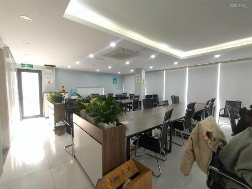 Cần bán tòa nhà văn phòng mặt đường Nguyễn Cơ Thạch. DT: 158m2, 9 tầng. Giá chỉ 83 tỷ