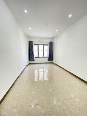 Gần phố - cách ô tô tránh 20m - nhà mới, 5T, 6PN, 45m2 - giá có thượng lượng 4. X tỷ