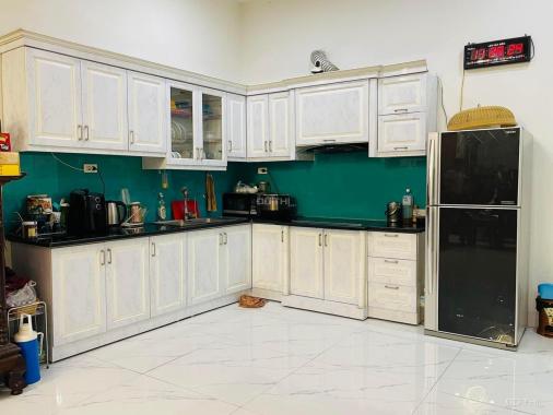 Bán nhà Đại Cồ Việt nông thông thoáng 65m2 x 4 tầng MT 6m giá 7,5 tỷ