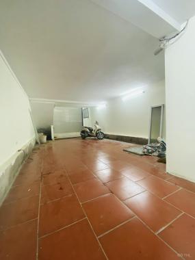 Bán nhà 8 tầng thang máy - Mặt hồ Rùa - View toàn hồ - Ô tô tránh đỗ - 65m2 13.8 tỷ