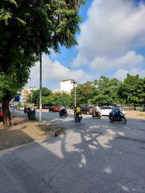 Bán nhà mặt phố quận Hai Bà Trưng, khu Vân Hồ, kinh doanh VIP, vỉa hè rộng 24 tỷ