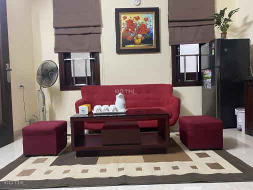 Mình cho thuê căn hộ dịch vụ 60m2 cạnh Lotte, Ba Đình giá 10tr sang trọng yên tĩnh. LH 0914333842