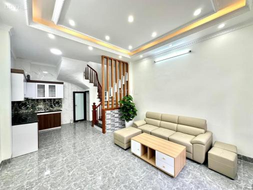 Bán nhà Nam Dư, 35m2 x 5T x 3.7 tỷ, ngõ ô tô 5 tạ - 20m ra mặt phố