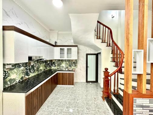 Bán nhà Nam Dư, 35m2 x 5T x 3.7 tỷ, ngõ ô tô 5 tạ - 20m ra mặt phố