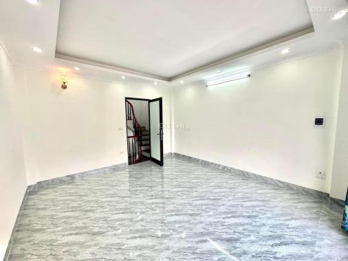 Bán nhà Nam Dư, 35m2 x 5T x 3.7 tỷ, ngõ ô tô 5 tạ - 20m ra mặt phố
