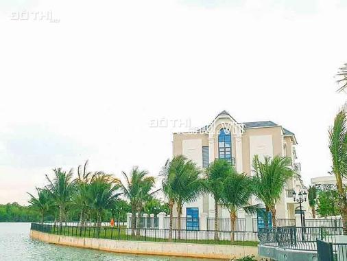 Bán villa Vinhomes Grand Park, căn biểu tượng, view sông, 450m2 đất, ngân hàng hỗ trợ 70%