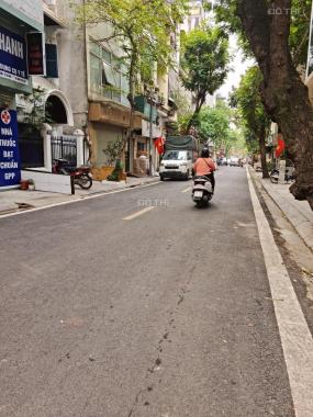 Bán nhà mặt phố cổ Ba Đình - gần hồ Trúc Bạch - kinh doanh vip - giá cực tốt