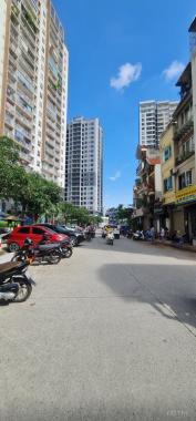 Nhà phố Nguyễn Văn Cừ, lô góc, đường thênh thang,Khu phố sầm uất