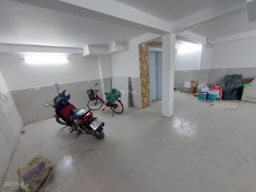 Cần bán gấp toà nhà CCMN phố Phú Diễn 51m2, 7T, 18P khép kín, doanh thu cao