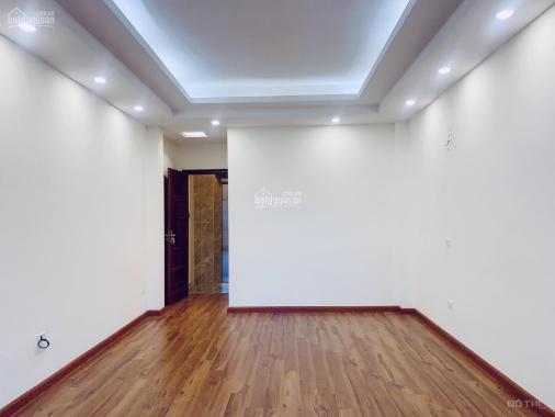 Bán nhà ngõ 508 đường Láng DT 45m2 x 4t lô góc 3 mặt thoáng giá 4,3 tỷ