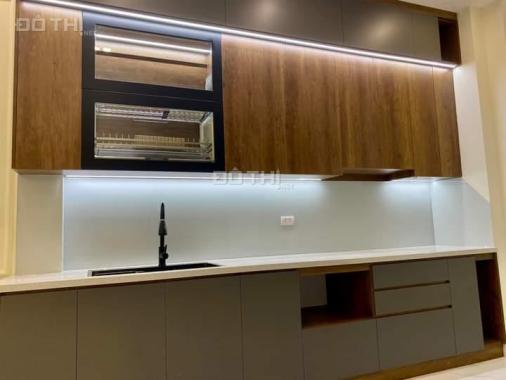 CẮT LỖ! NAM DƯ LĨNH NAM . Ô TÔ ĐỖ SÁT NHÀ. 30 M2 5 TẦNG GIÁ 2.7 TỶ.
