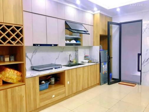 Đắc địa kinh doanh phố Nguyễn Thị Thập, 8 tầng thang máy ô tô tránh, DT42m2. Chỉ 18 tỷ