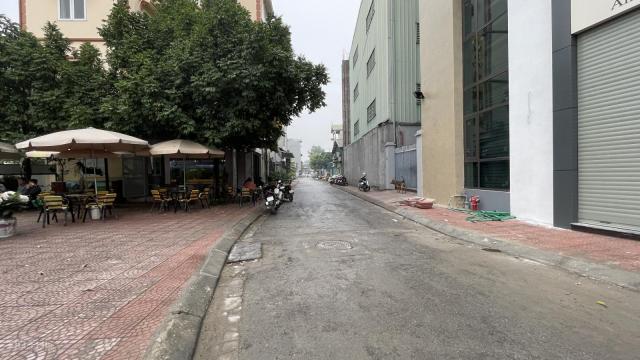 Bán đất Cự Khối Long Biên 02 mặt tiền, container tránh, gần 500m, MT15m, 37 tỷ