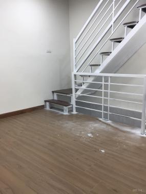 Bán Nhà Ngõ 85 Phố Tôn Đức Thắng, DT: 14m/2.5 Tầng/700 Triệu, Giấy Tờ Đầy Đủ, Nhà Mới