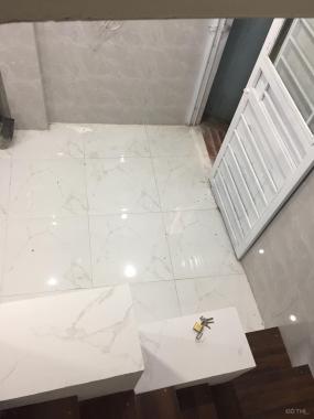 Bán Nhà Ngõ 85 Phố Tôn Đức Thắng, DT: 14m/2.5 Tầng/700 Triệu, Giấy Tờ Đầy Đủ, Nhà Mới