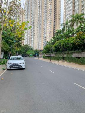 Cho thuê biệt thự Saigon Pearl nhà hoàn thiện, tiện làm văn phòng, 7x21m, 4 tầng