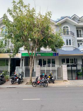 Cho thuê biệt thự Saigon Pearl nhà hoàn thiện, tiện làm văn phòng, 7x21m, 4 tầng