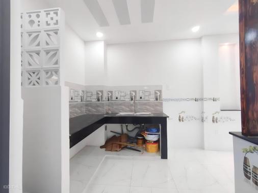 Nhà mới ở ngay p. Linh Đông DTSD 54m  xe tải đỗ cửa Gần Kha Vạn Cân