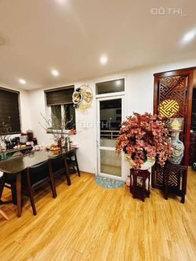 Căn hộ lô góc chung cư Momota 151A Nguyễn Đức Cảnh - diện tích 130m2 có 3 phòng ngủ + 2wc + khách