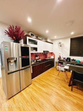 Căn hộ lô góc chung cư Momota 151A Nguyễn Đức Cảnh - diện tích 130m2 có 3 phòng ngủ + 2wc + khách