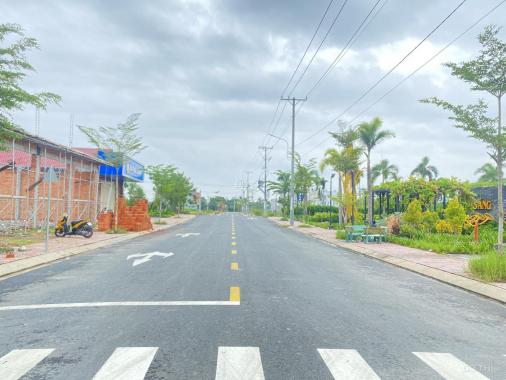 Tin được không rẻ dữ vậy, chủ đất này chắc đang kẹt lắm bán gấp 2 lô A2-12,13 cổng chính Long Cang