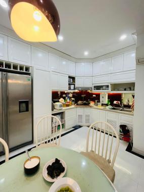 Bán nhà mặt ngõ 41 Thái Hà Đống Đa ô tô 60m 4 tầng giá chỉ 10 tỷ 2.