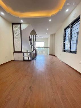 Bán nhà phố Liên Mạc - Từ Liêm 32m2 x 4 tầng, 4 phòng ngủ đầy đủ công năng, 15M RA Ô TÔ TRÁNH.