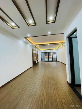 Bán nhà Nam Dư, 50m2 x 5T x 6,5 tỷ, MT 4.5m, ô tô vào nhà - lô góc