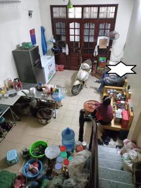 Giảm 200tr cần bán gấp nhà phân lô phố Trần Quốc Hoàn 40m2, 4T, kinh doanh, ô tô tránh đỗ ngày đêm