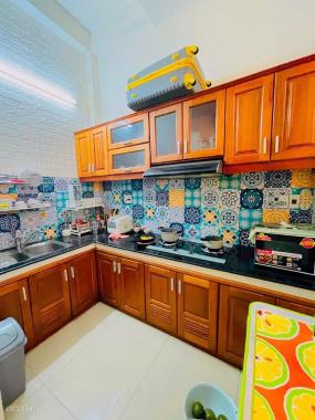 Bán nhà 3 tầng - 3 phòng ngủ - Diện tích: 40m2 đường Cô Giang ra đường Lê Đình Dương 0905616539