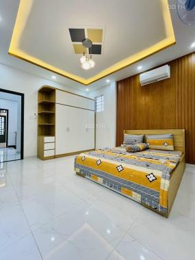 Nhà mới đẹp, 50m2, hẻm xe hơi, tặng nội thất