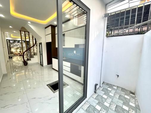 Bán Nhà 4 tầng 42m2 - Cách Mỹ Đình 4,5km