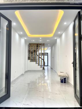 Bán Nhà 4 tầng 42m2 - Cách Mỹ Đình 4,5km