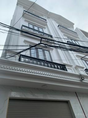 Cho thuê nguyên nhà 4 tầng mới tinh trong ngõ 200 Văn Cao