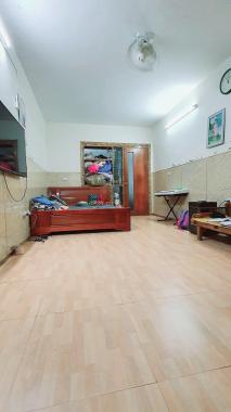 Chính chủ cần bán căn hộ tập thể tầng 1, nhà A, tập thể thanh tra chính phủ