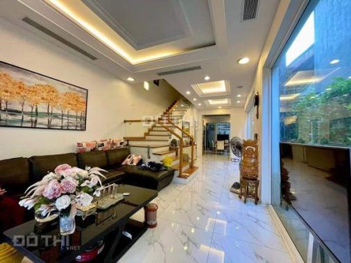 Siêu hiếm! Lô góc 3 mặt đường, view hồ, ôtô, ngõ thông 50m 5,45tỷ