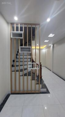 Nhà đẹp phố Nguyễn Văn Cừ, chủ cần bán chào giá mới