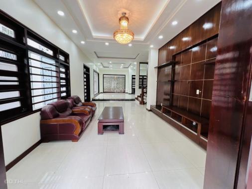 Bán biệt thự KĐT Văn Quán Hà Đông 220m2 mặt tiền 10m, gần hồ vị trí đẹp sân vườn 33.5 tỷ