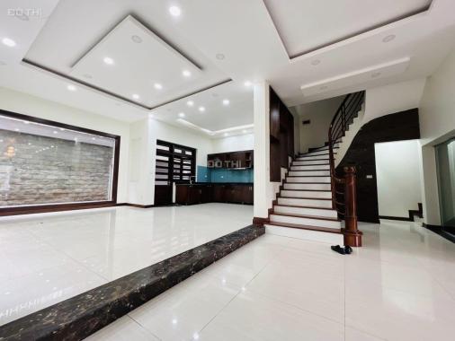 Bán biệt thự KĐT Văn Quán Hà Đông 220m2 mặt tiền 10m, gần hồ vị trí đẹp sân vườn 33.5 tỷ