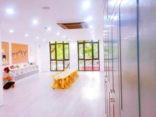 Bán Gấp Siêu Phẩm Nhà Mặt Phố Đốc Ngữ Ba Đình DT 120m2 7T MT 6m giá 58tỷ