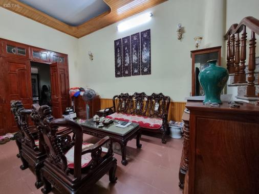 Bán nhà phân lô Văn Cao - ô tô tránh - vỉa hè - gần phố - gần hồ tây - KD tốt